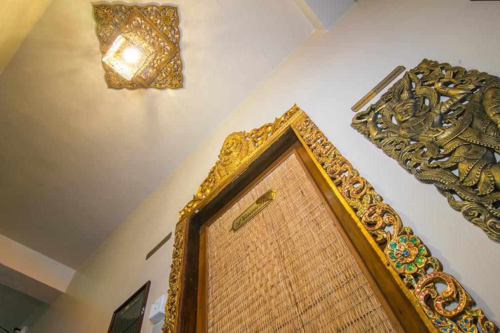 Cinderella Hotel Mawlamyine Bagian luar foto
